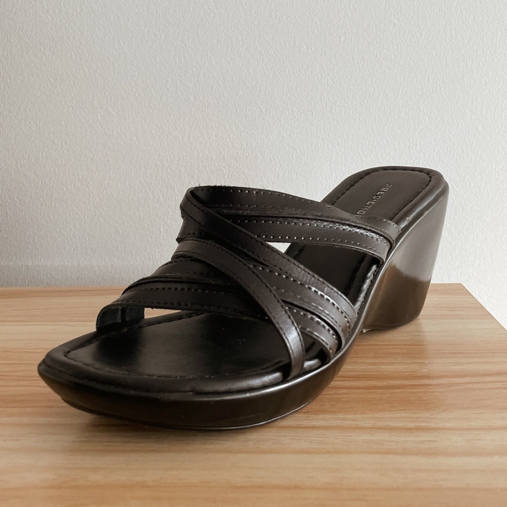 Y2K strappy platform sandals